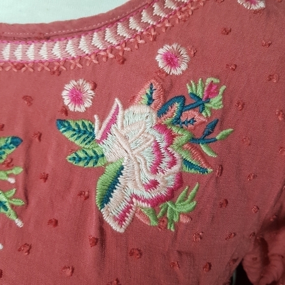 Solitaire Embroidered Swiss Dot Long Sleeved Blouse With Ruffle Hem - Picture 4 of 11